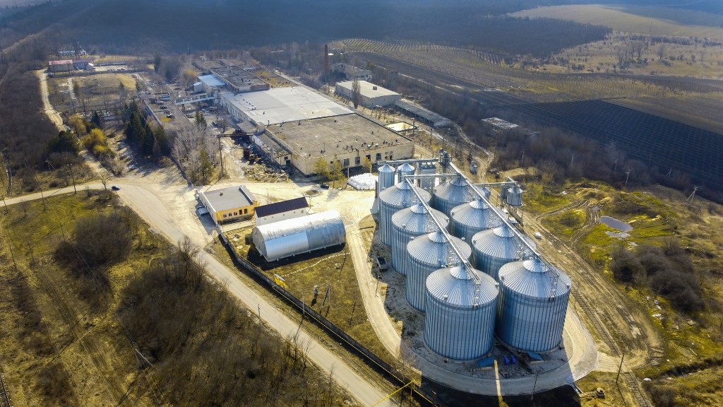 Ruwais NGL Fractionation Unit — aerial view of storage tanks and processing complex